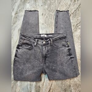 Kensie "The Kelsey" High Rise Skinny Jeans Size 4/27 Gray Wash Raw Hem